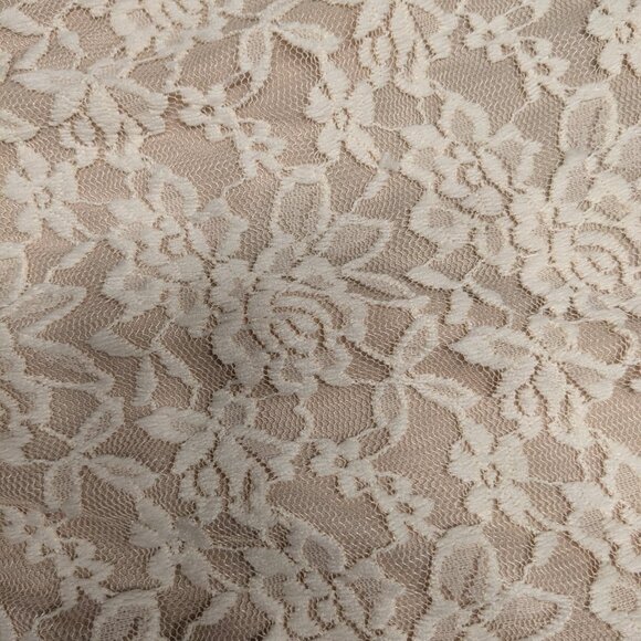 Sarah La USA Red & Cream Lace Dress – Size S/M, Romantic V-Neck - Picture 3 of 5